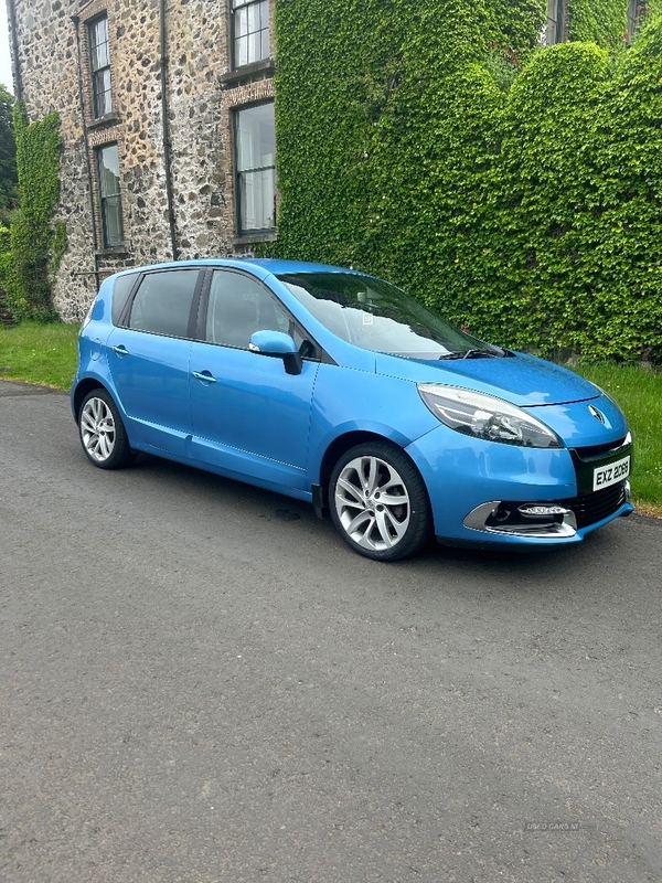 Renault Scenic DIESEL ESTATE in Antrim