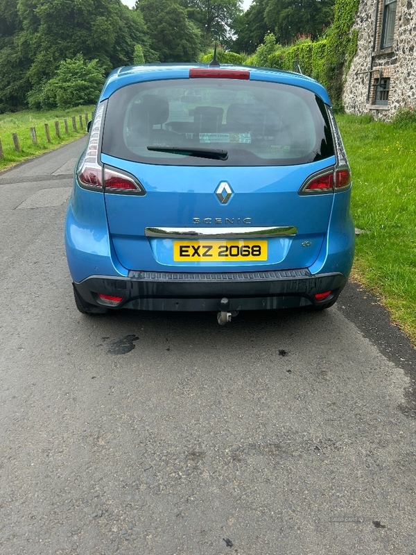 Renault Scenic DIESEL ESTATE in Antrim