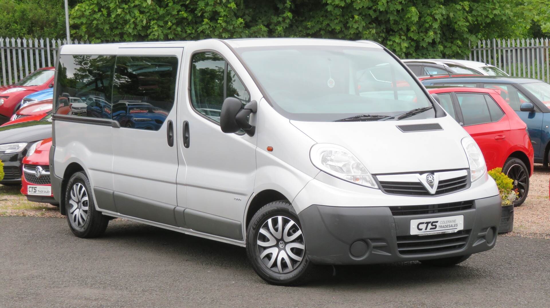 Vauxhall Vivaro LWB DIESEL in Derry / Londonderry