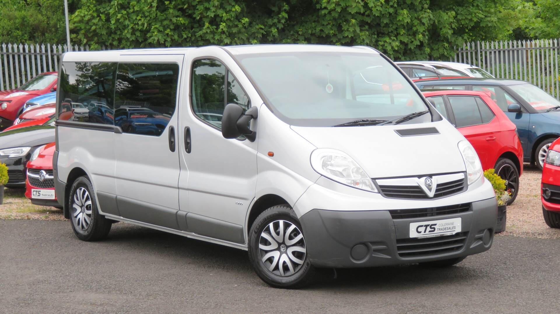 Vauxhall Vivaro LWB DIESEL in Derry / Londonderry