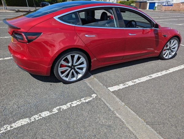 TESLA Model 3 Performance AWD 4dr [Performance Upgrade] Auto in Down