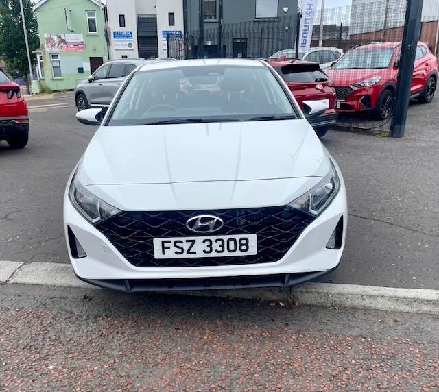 Hyundai i20 HATCHBACK in Down