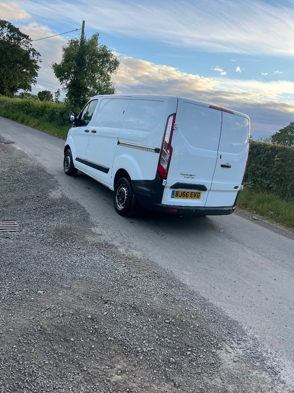 Ford Transit Custom 2.0 TDCi 105ps Low Roof Van in Armagh