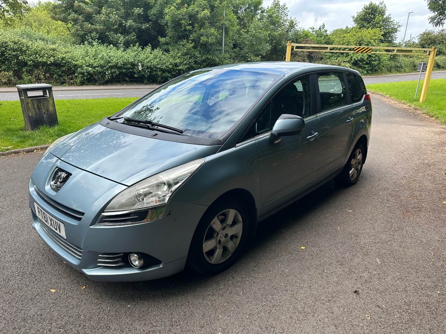 Peugeot 5008 DIESEL ESTATE in Antrim