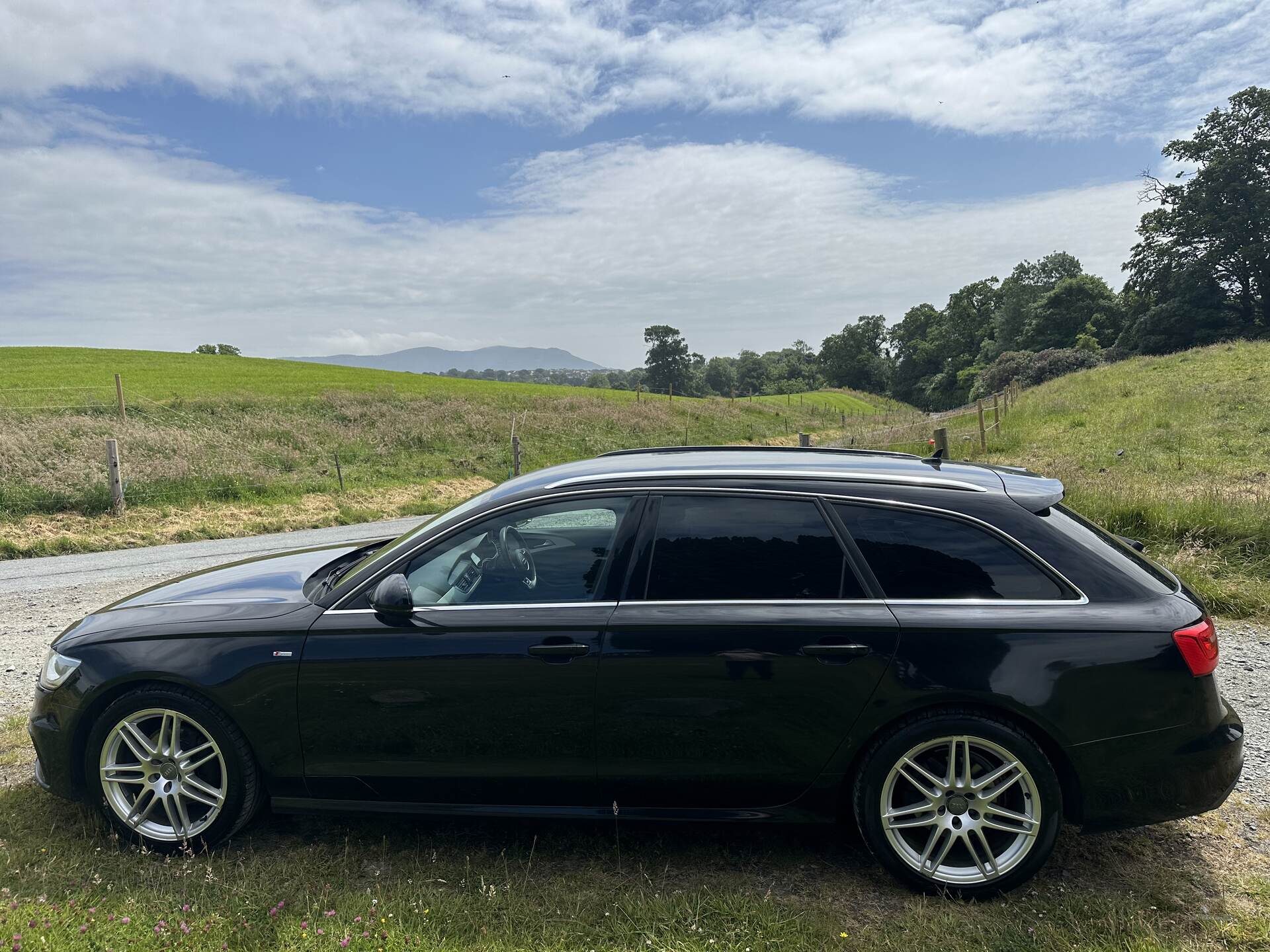 Audi A6 DIESEL AVANT in Down