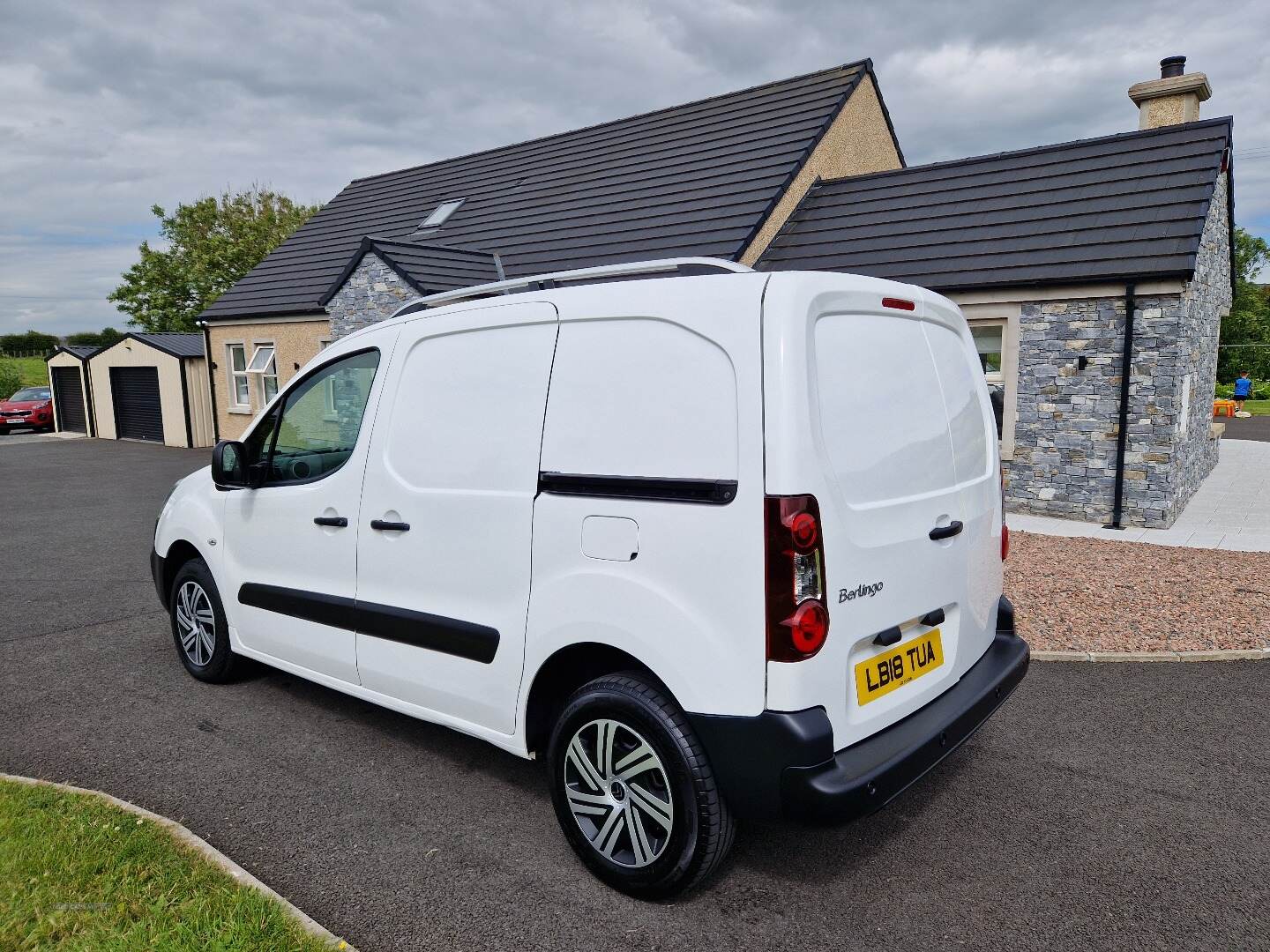 Citroen Berlingo L1 DIESEL in Down