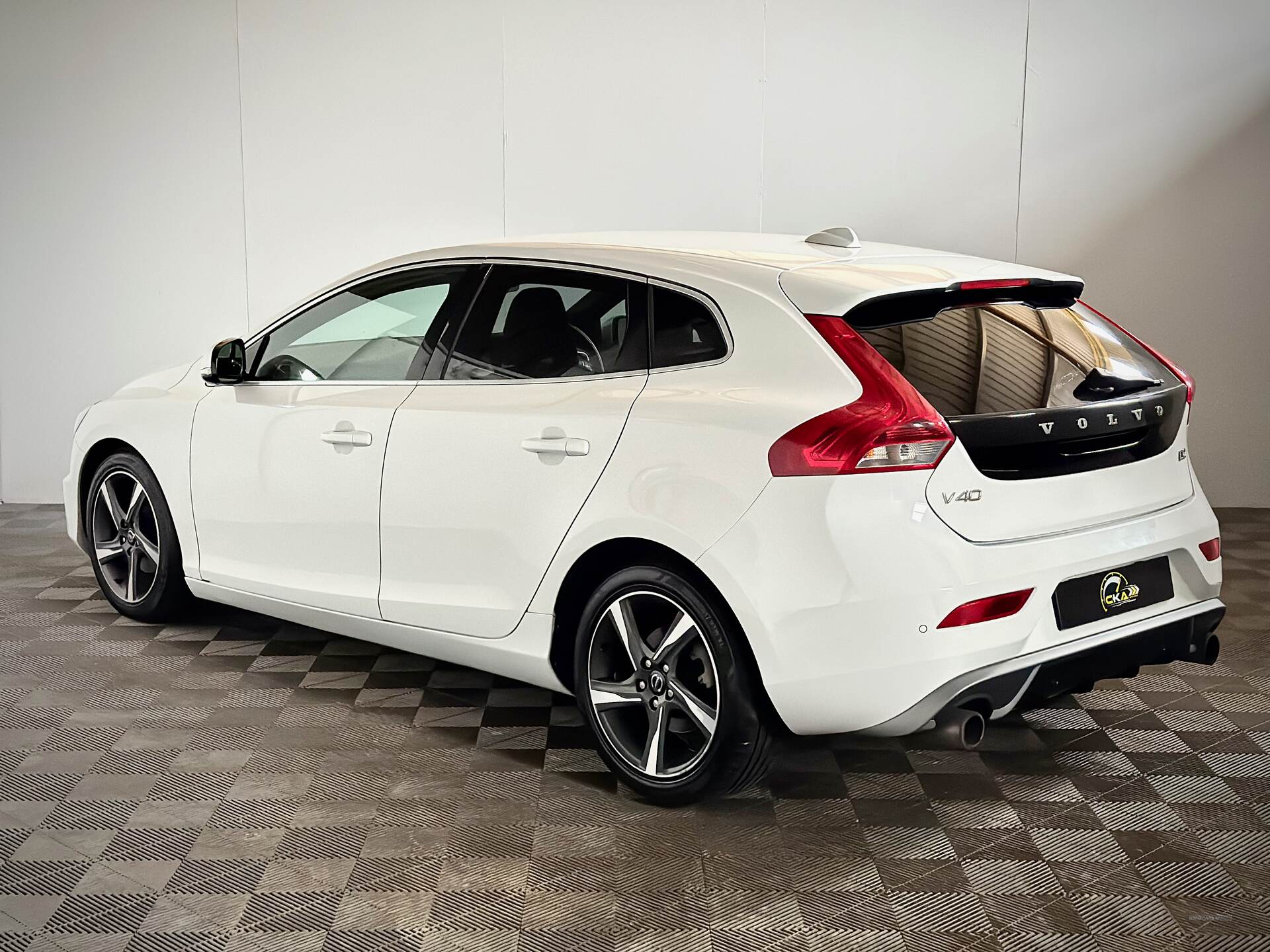 Volvo V40 DIESEL HATCHBACK in Tyrone