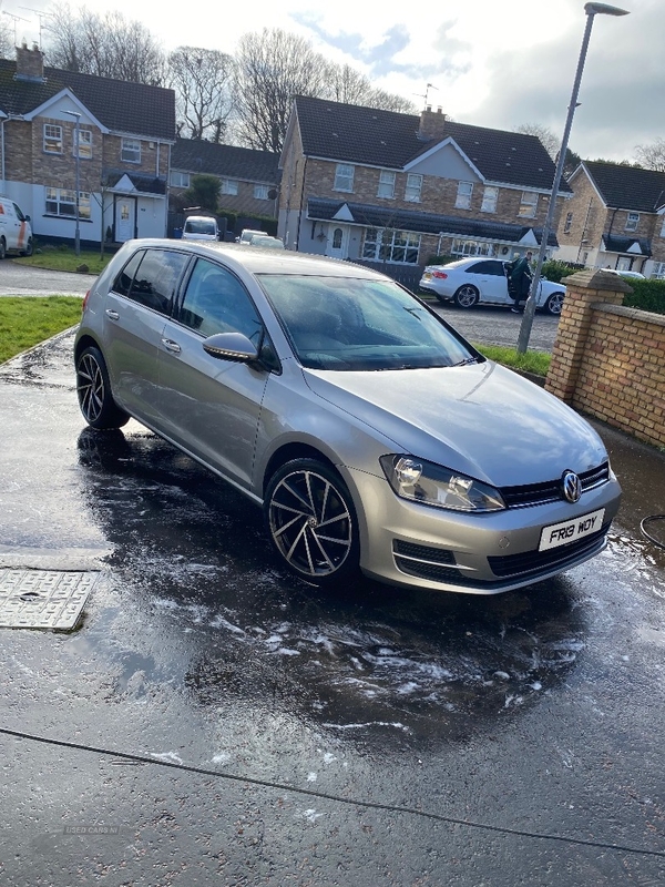 Volkswagen Golf 1.6 TDI 105 S 5dr in Derry / Londonderry