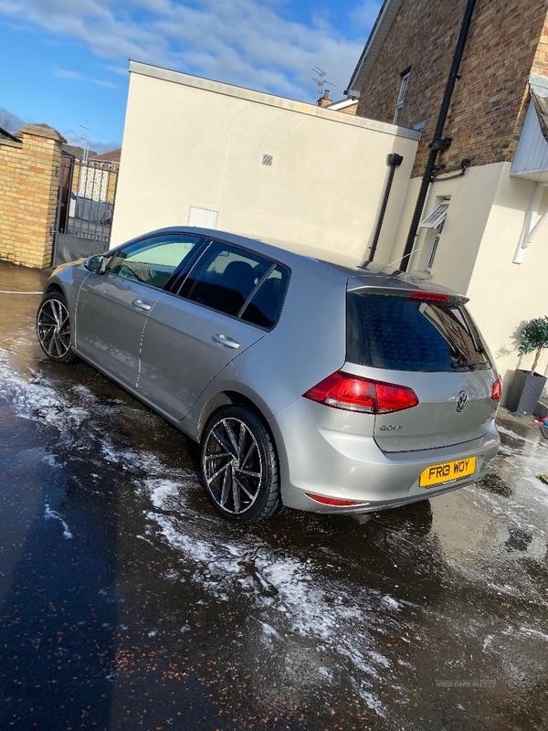 Volkswagen Golf 1.6 TDI 105 S 5dr in Derry / Londonderry