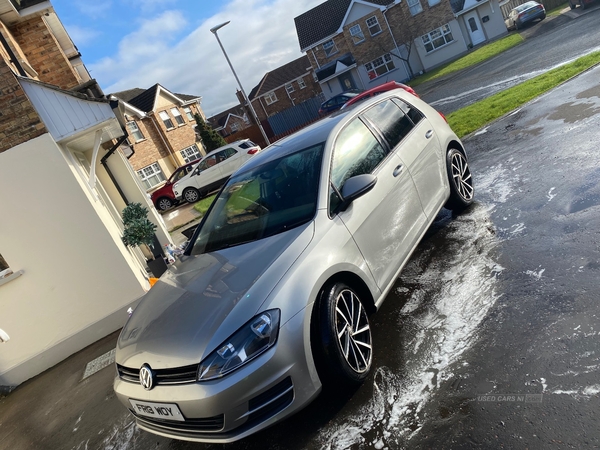 Volkswagen Golf 1.6 TDI 105 S 5dr in Derry / Londonderry