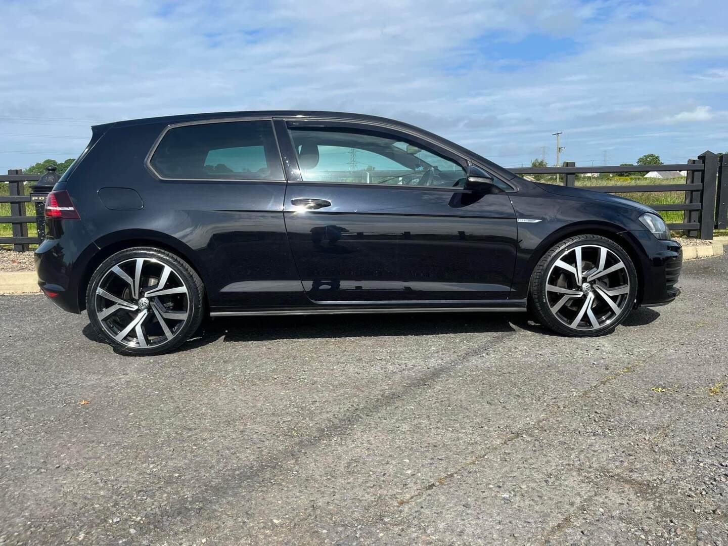 Volkswagen Golf DIESEL HATCHBACK in Derry / Londonderry