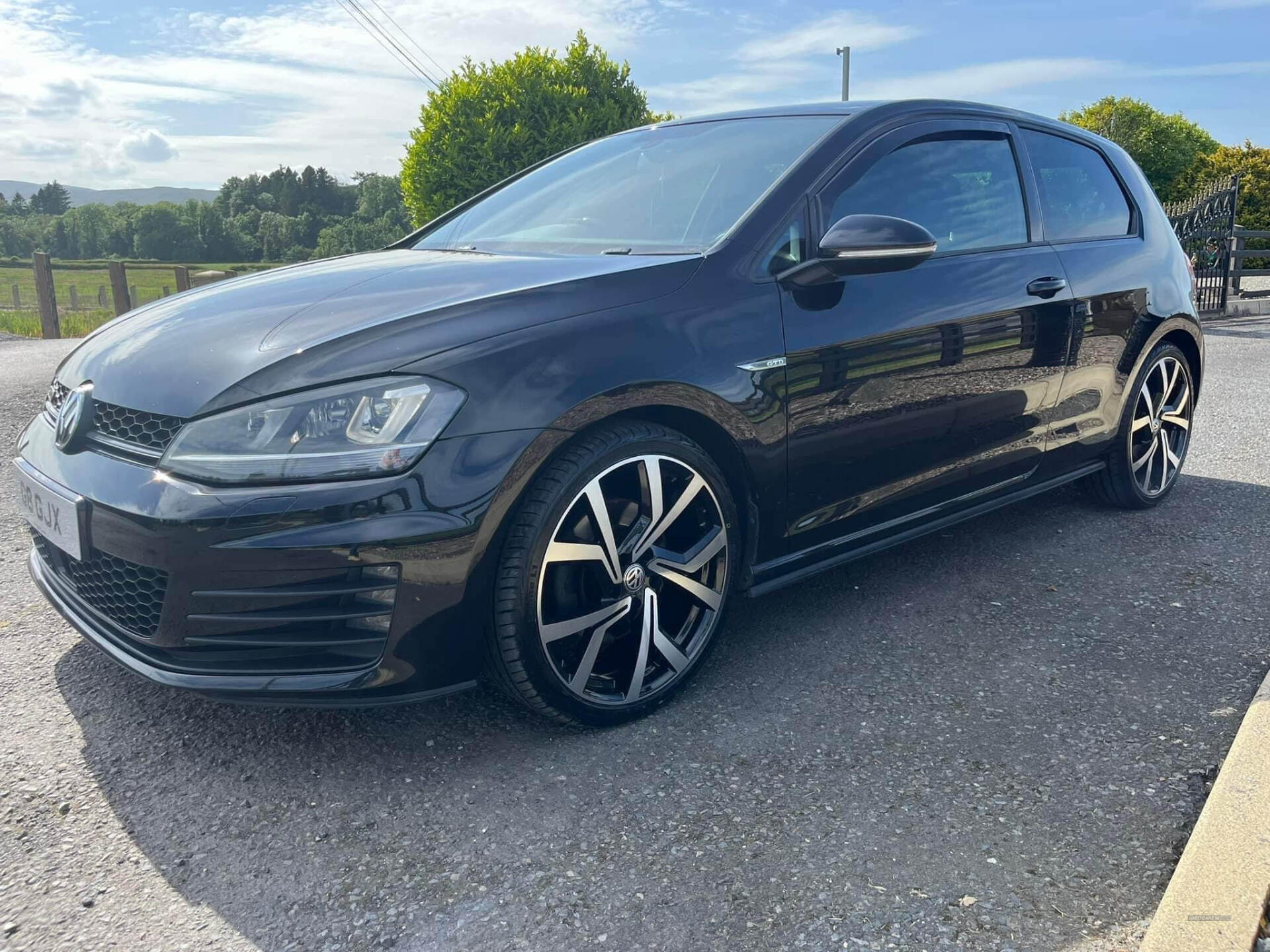 Volkswagen Golf DIESEL HATCHBACK in Derry / Londonderry