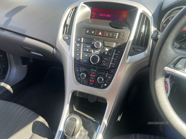 Vauxhall Astra 1.3 CDTi 16V ecoFLEX Exclusiv 5dr in Antrim