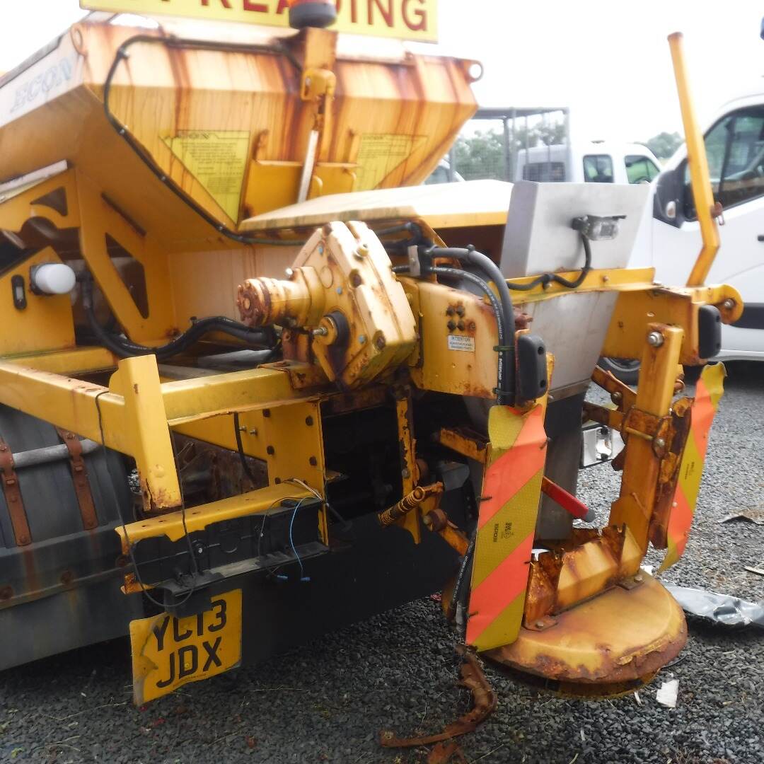 Econ hydraulic gritter off 2013 Iveco Daily 5000kg gros in Down