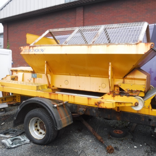 Econ hydraulic gritter off 2013 Iveco Daily 5000kg gros in Down