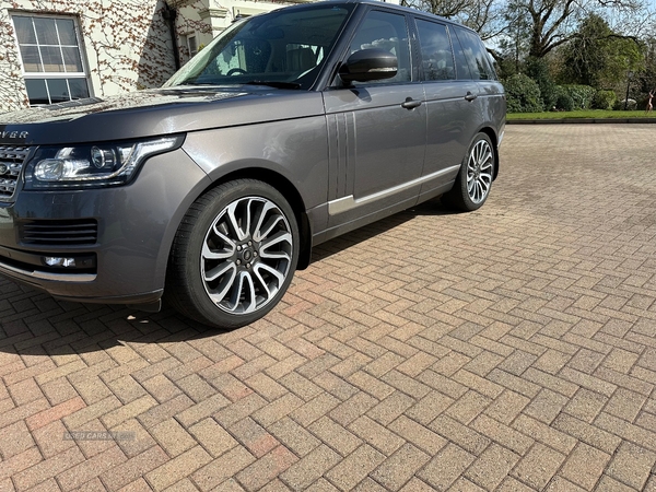 Land Rover Range Rover 3.0 TDV6 Vogue 4dr Auto in Antrim