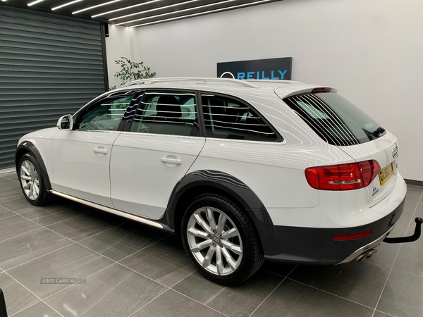 Audi A4 DIESEL ALLROAD ESTATE in Derry / Londonderry