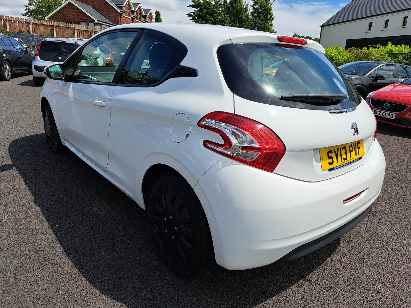 Peugeot 208 HATCHBACK in Antrim