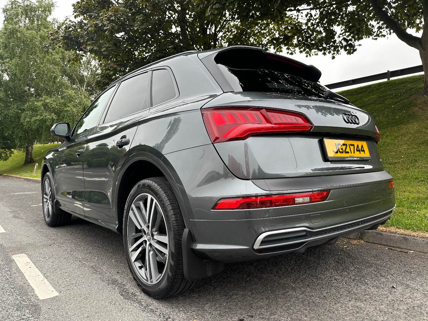 Audi Q5 DIESEL ESTATE in Down