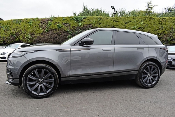 Land Rover Range Rover Velar 2.0 R-DYNAMIC HSE 5d 238 BHP **PANORAMIC SUROOF** in Down