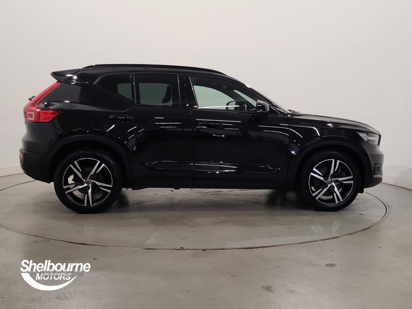 Volvo XC40 1.5h T4 Recharge 10.7kWh R-Design SUV 5dr Petrol Plug-in Hybrid Auto Euro 6 (s/s) (211 ps) in Down