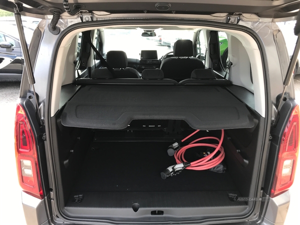 Vauxhall Combo Life SE M S/S in Down