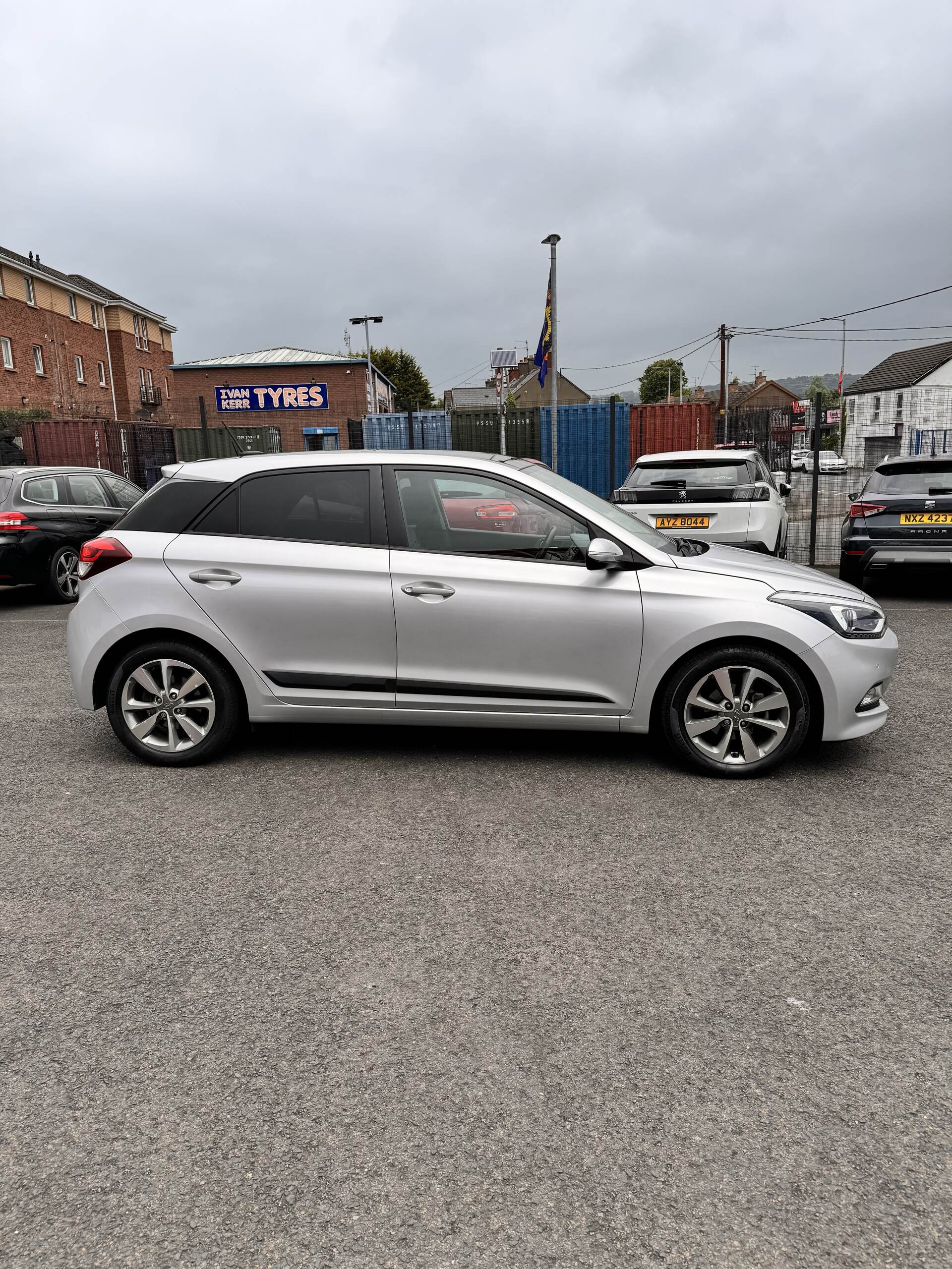 Hyundai i20 HATCHBACK in Antrim