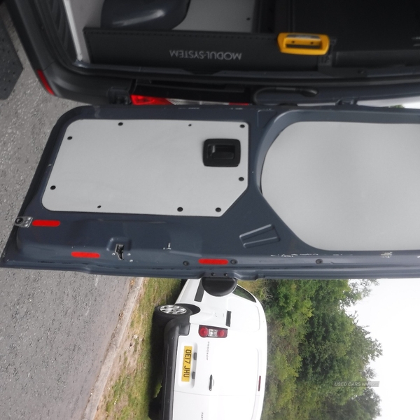 Mercedes Sprinter mwb high roof panel van . in Down