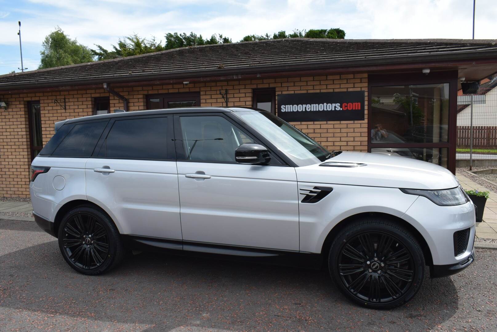 Land Rover Range Rover Sport DIESEL ESTATE in Antrim