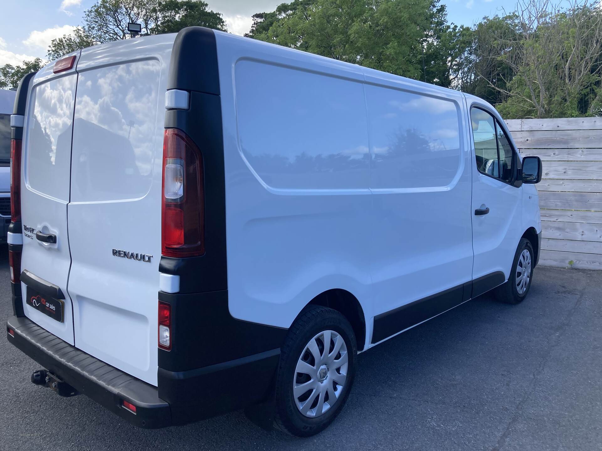 Renault Trafic SWB DIESEL in Down