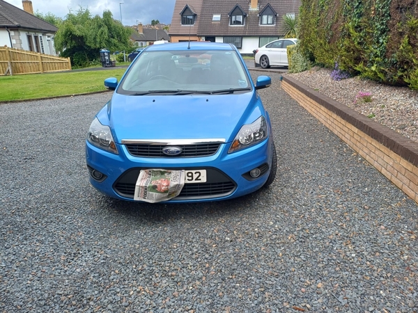 Ford Focus 1.6 Zetec 5dr in Down