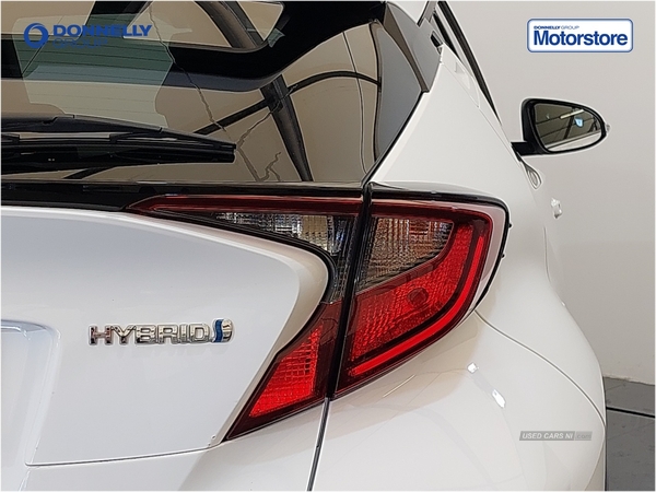 Toyota C-HR 1.8 Hybrid Design 5dr CVT in Antrim