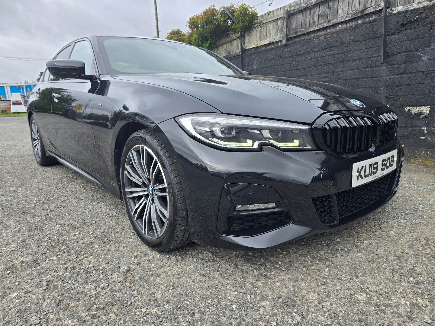 BMW 3 Series DIESEL SALOON in Down