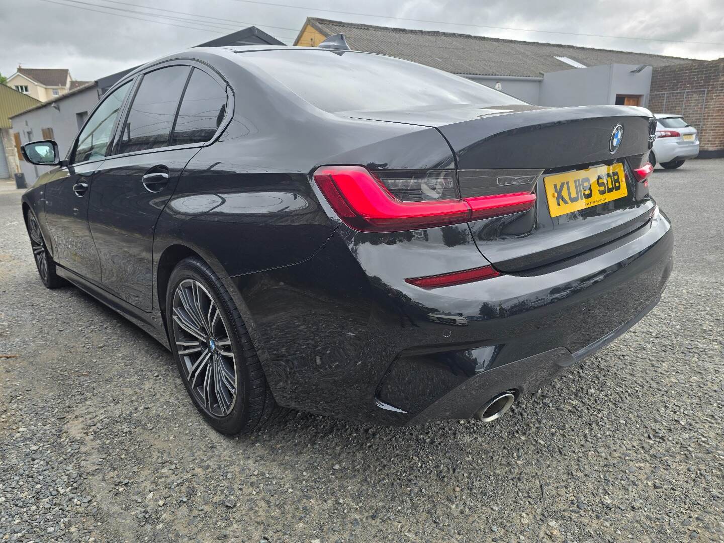 BMW 3 Series DIESEL SALOON in Down