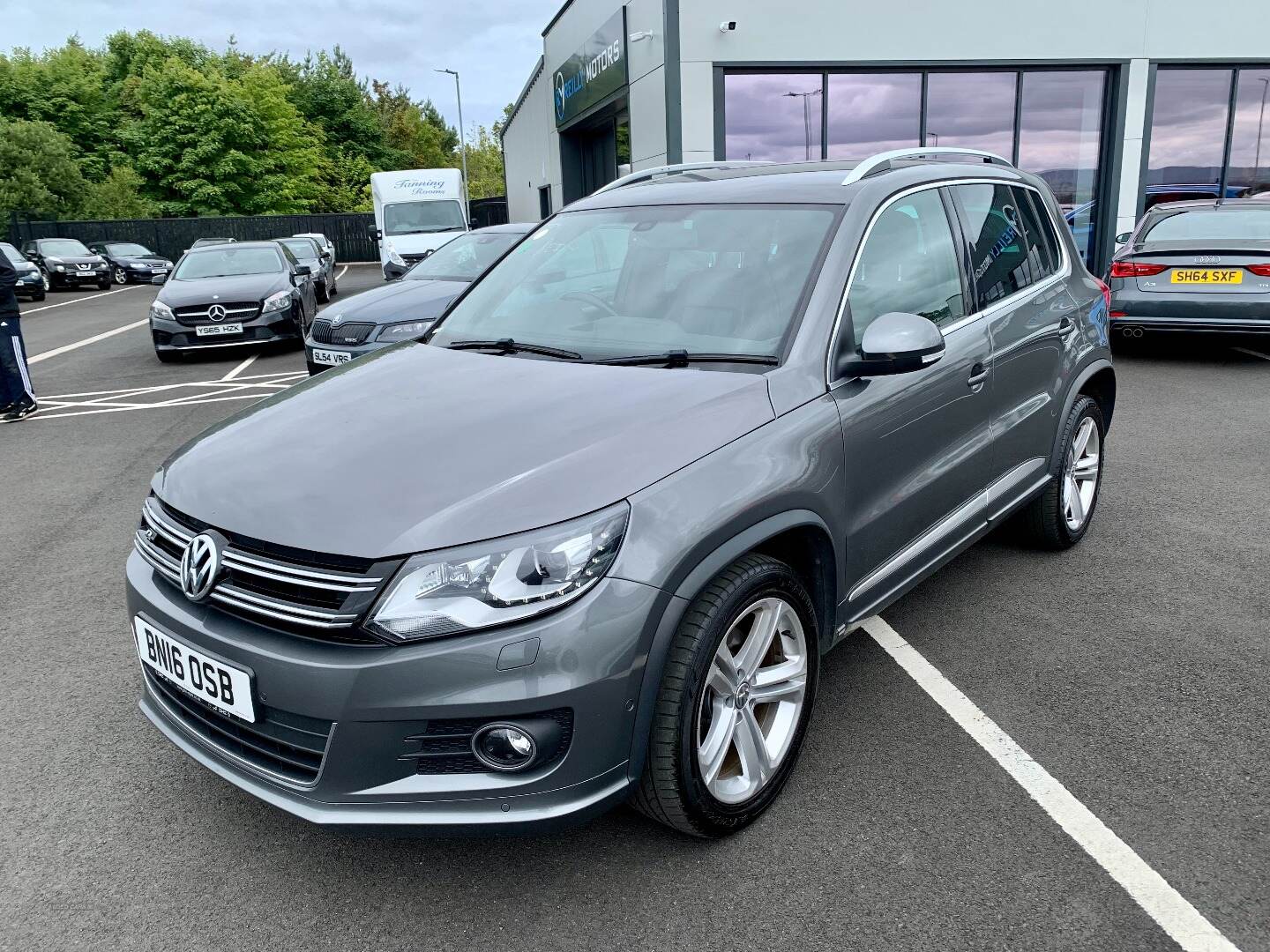 Volkswagen Tiguan DIESEL ESTATE in Derry / Londonderry