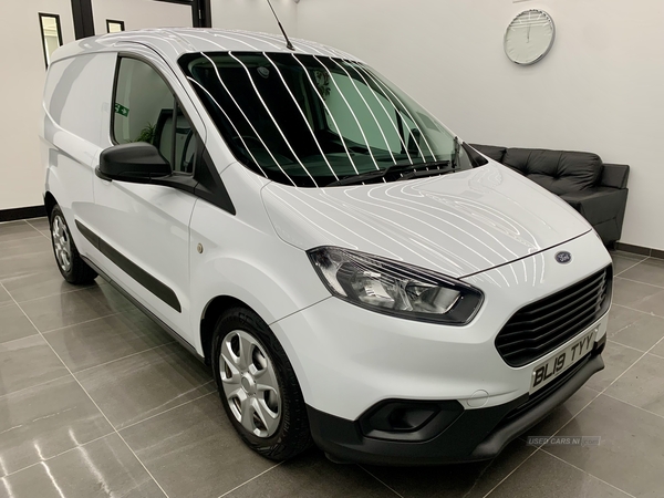 Ford Transit Courier DIESEL in Derry / Londonderry