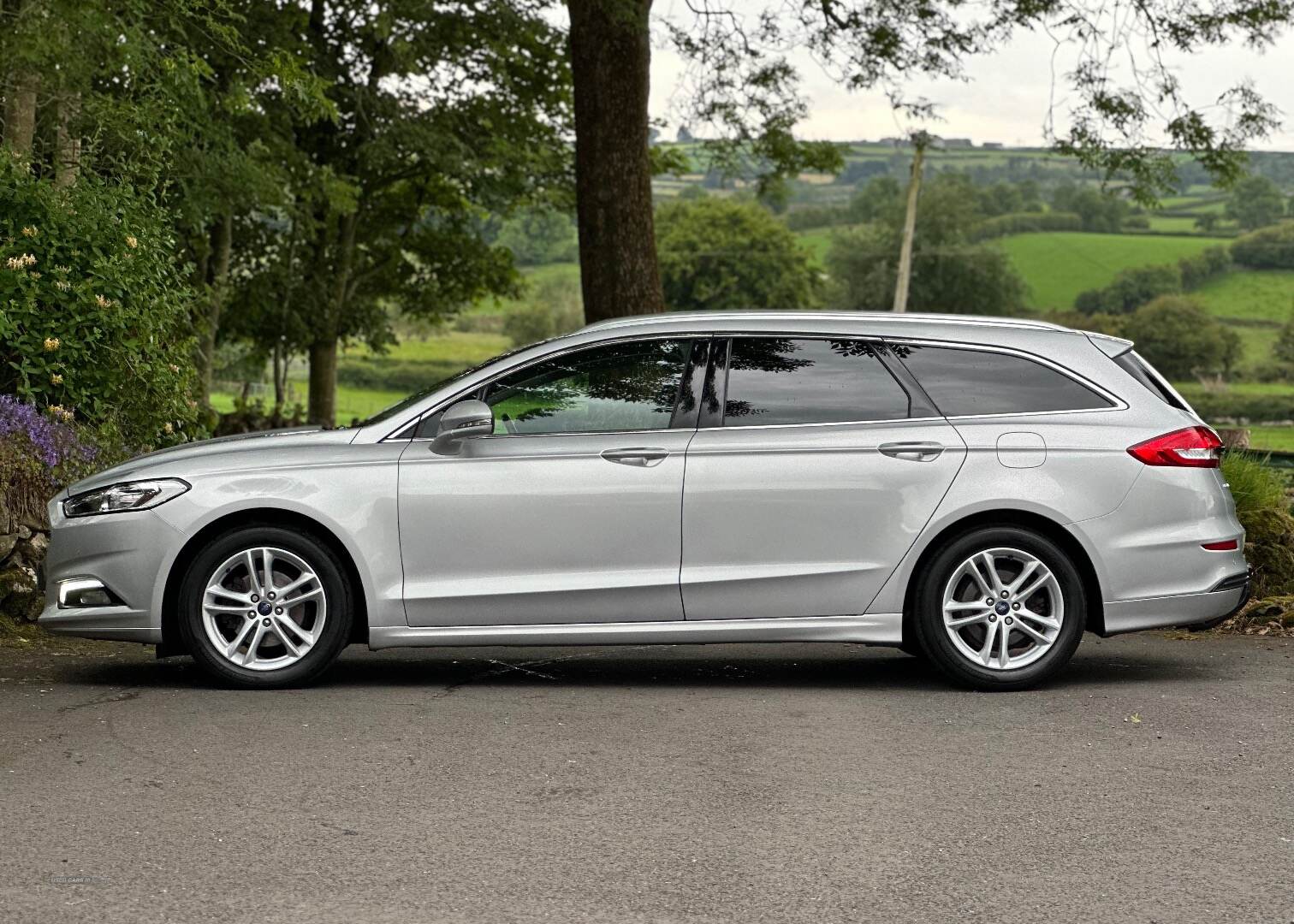 Ford Mondeo DIESEL ESTATE in Antrim