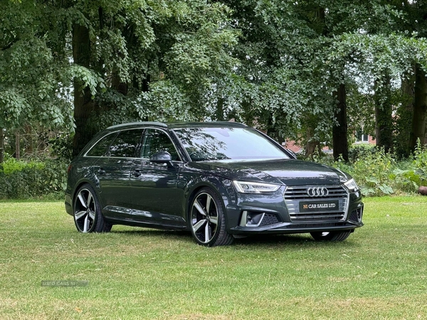 Audi A4 AVANT in Armagh