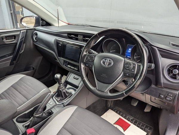 Toyota Auris DIESEL HATCHBACK in Tyrone