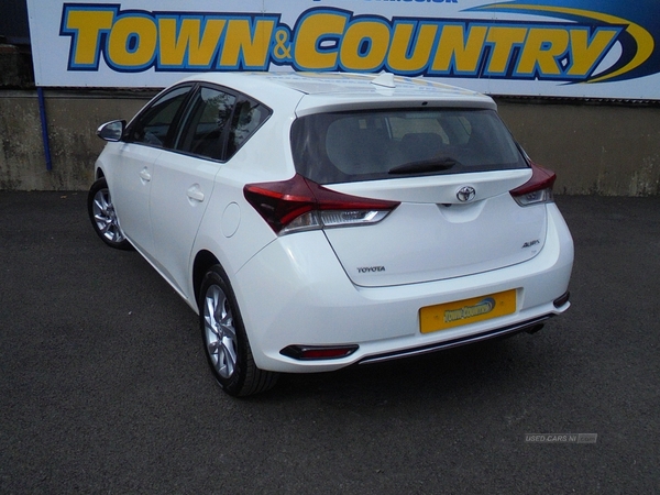 Toyota Auris DIESEL HATCHBACK in Antrim