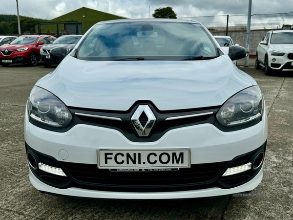 Renault Megane 1.5 DYNAMIQUE NAV DCI 3d 110 BHP in Antrim