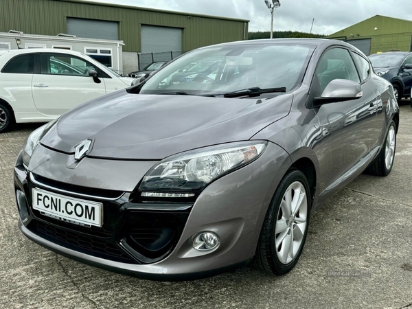 Renault Megane 1.5 DYNAMIQUE TOMTOM DCI 3d 110 BHP in Antrim