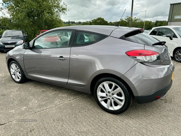 Renault Megane 1.5 DYNAMIQUE TOMTOM DCI 3d 110 BHP in Antrim