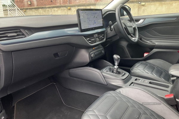 Ford Focus 1.0 EcoBoost ST-Line Vignale 5dr**SYNC 4 APPLE CARPLAY & ANDROID AUTO - HEATED SEATS & STEERING WHEEL - SAT NAV - CRUISE CONTROL - FULL LEATHER** in Antrim