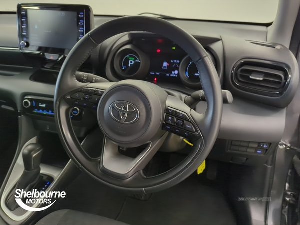 Toyota Yaris Design 1.5 Hybrid in Armagh