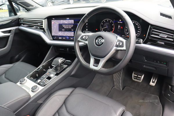 Volkswagen Touareg V6 BLACK EDITION TSI in Antrim