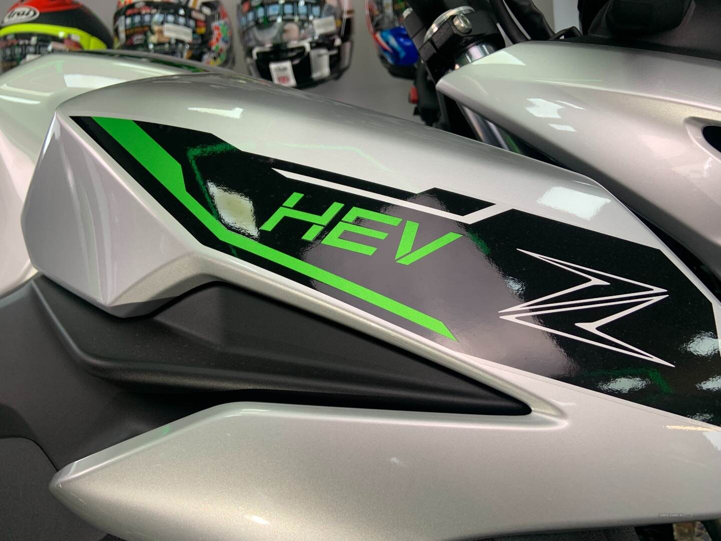 2024 Kawasaki Z Series 2024 KAWASAKI Z7 HYBRID SAVE £5591