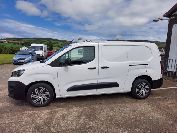 Peugeot Partner 850 1.5 BlueHDi 100 Professional Crew Van in Derry / Londonderry