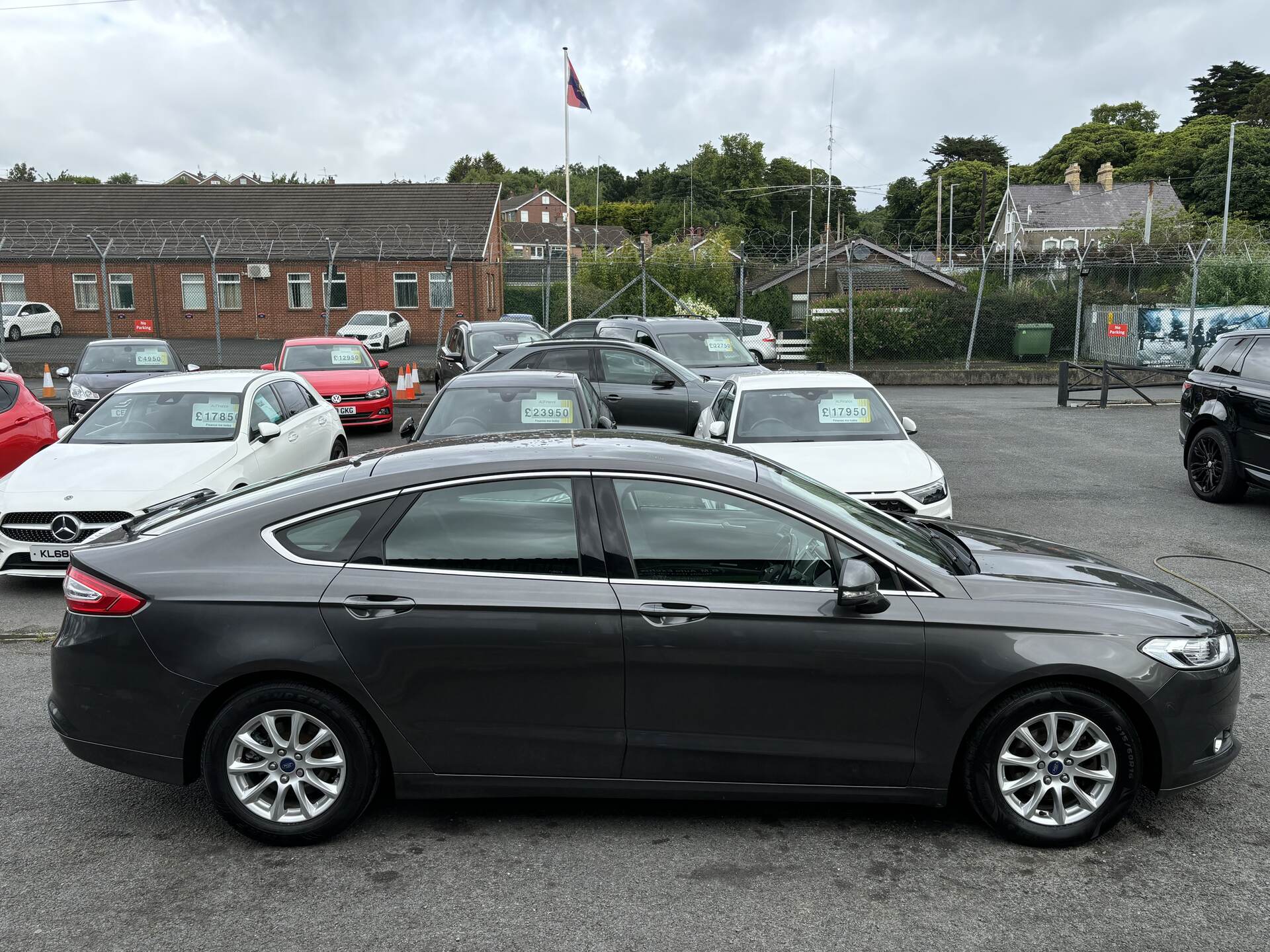 Ford Mondeo DIESEL HATCHBACK in Down