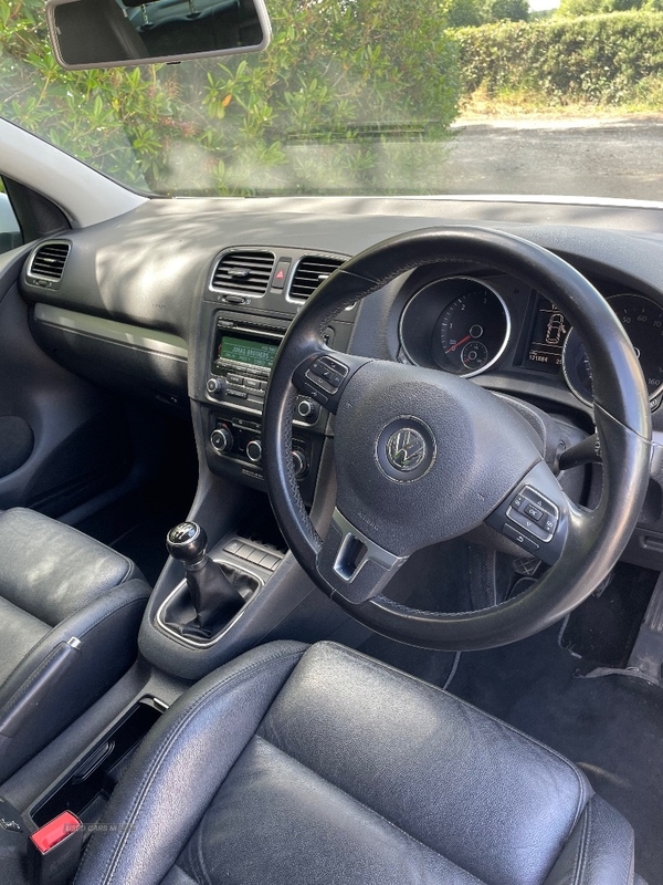 Volkswagen Golf 2.0 TDi 140 GT 5dr [Leather] in Armagh